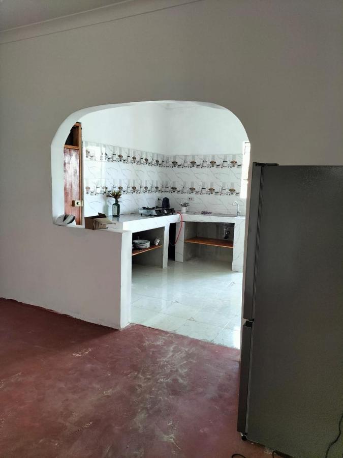 Mambo Leo Hostel ปาเยอ ภายนอก รูปภาพ